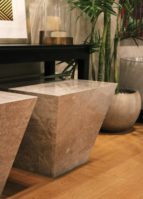 Mesa lateral Trapecio Dora Gray