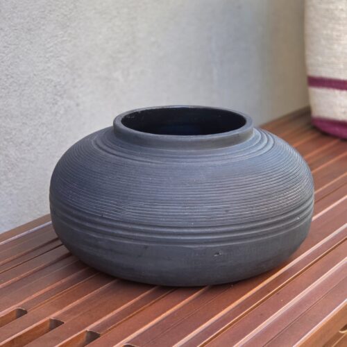 Jarrón Terracotta negro sin cuello