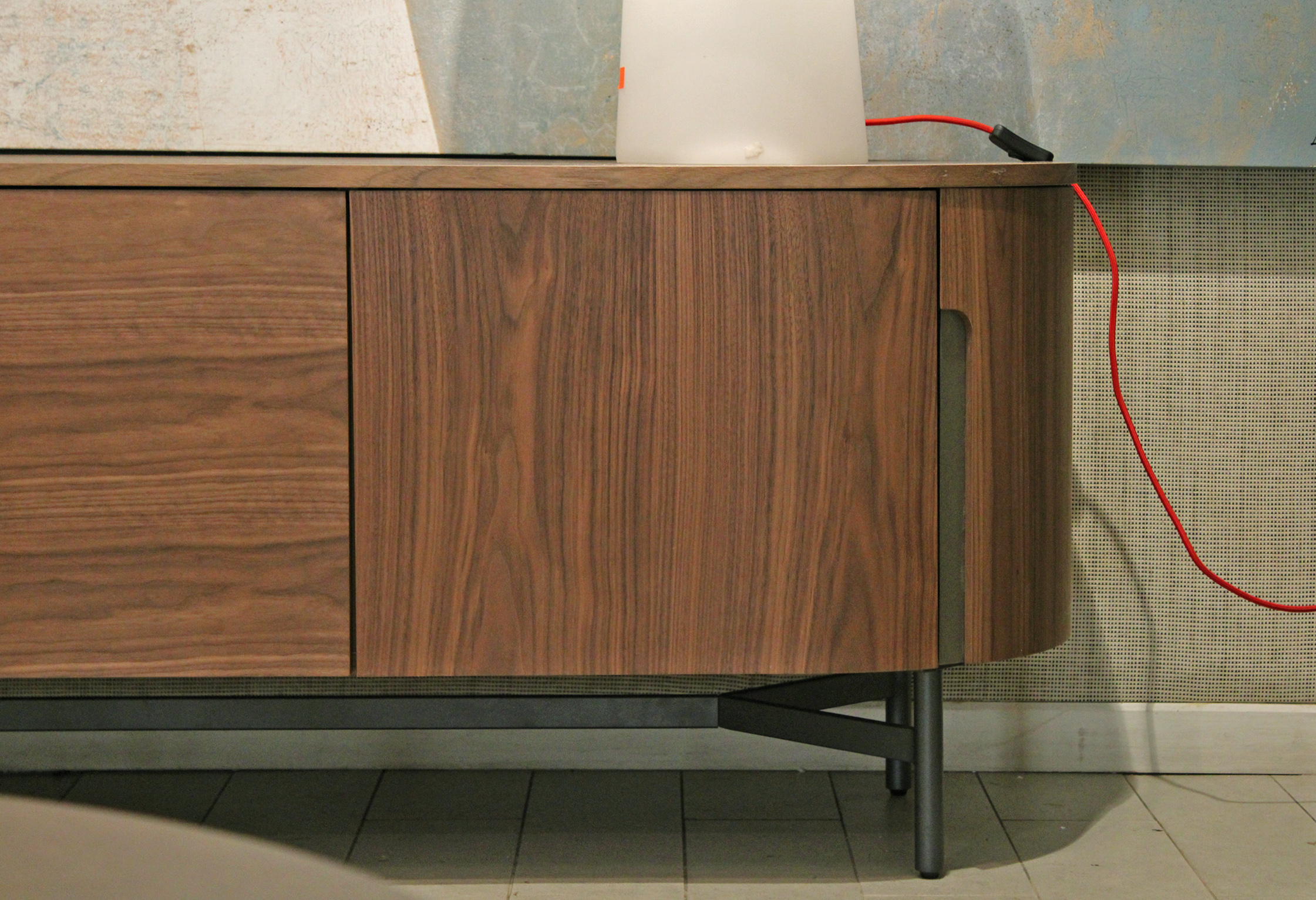 GABINETE SENZO NOGAL 220x50x60 - Imagen 5