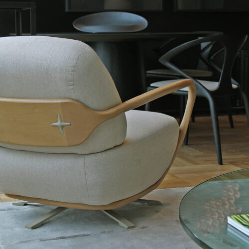 SILLON WINSTON MADERA CLARA con ESTRELLA PCA A710 MARZO 26
