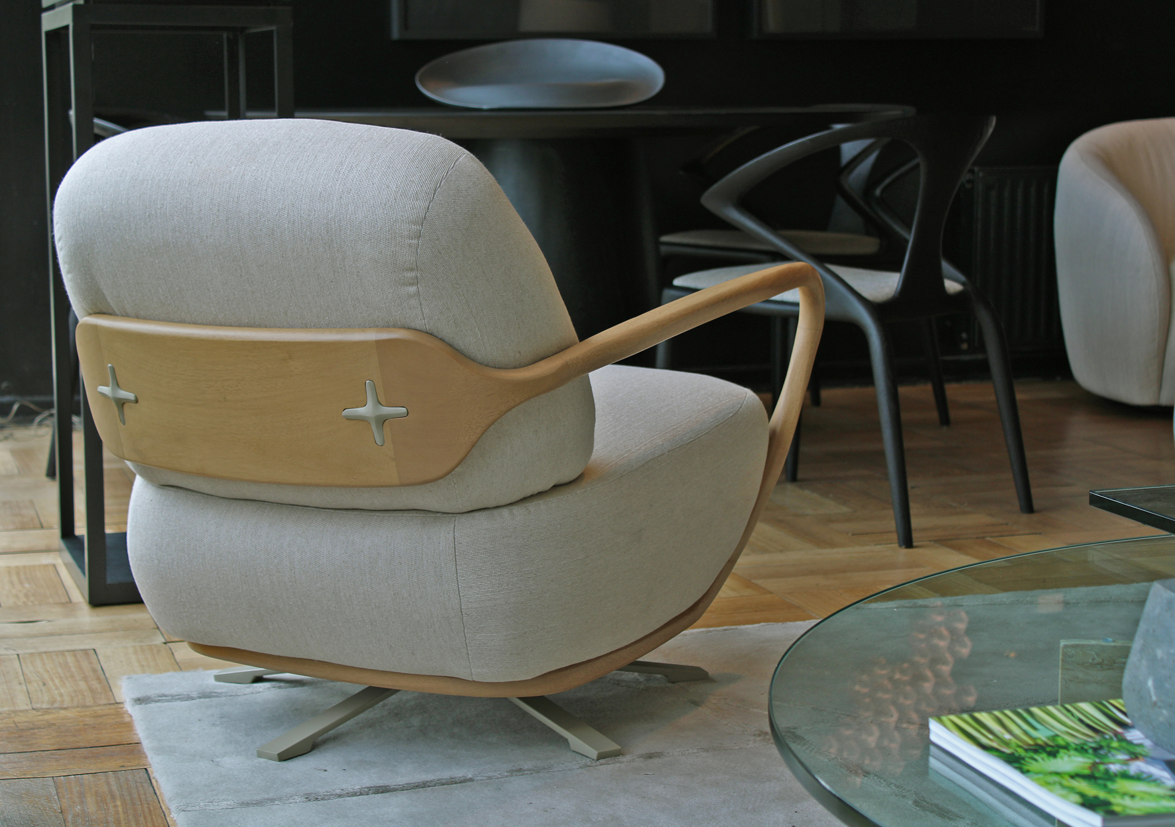 SILLON WINSTON MADERA CLARA con ESTRELLA PCA A710 MARZO 26