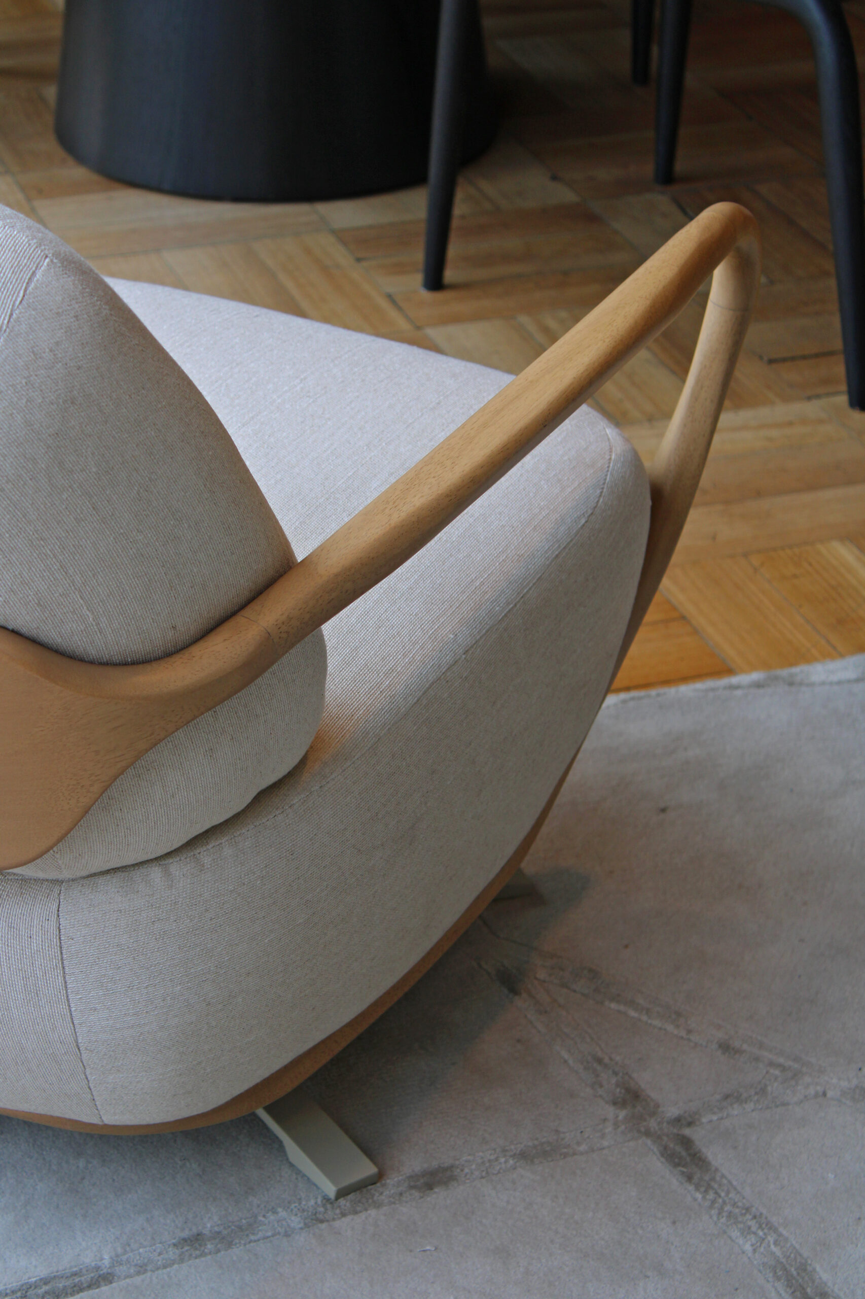 SILLON WINSTON MADERA CLARA con ESTRELLA PCA A710 MARZO 26 - Imagen 3